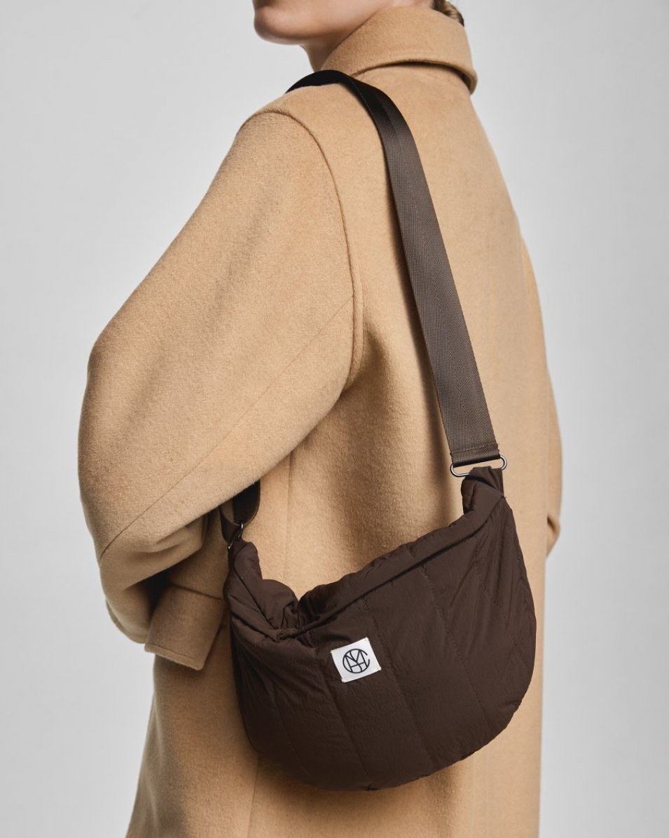 GAVER<BR>UNDER<BR>300 KR.