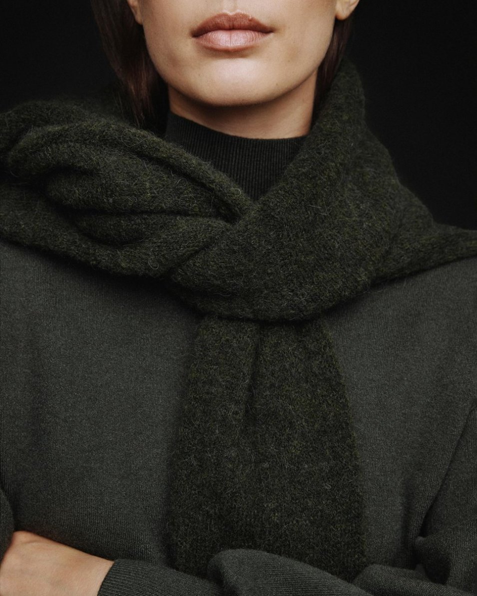 GAVER<BR>FRA KR.<BR>300-500