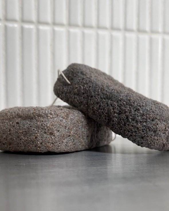 Rebelle Copenhagen - Konjac Body Sponge Mushroom Walnut Shell Rebelle Copenhagen - Konjac Body Sponge Mushroom Walnut Shell